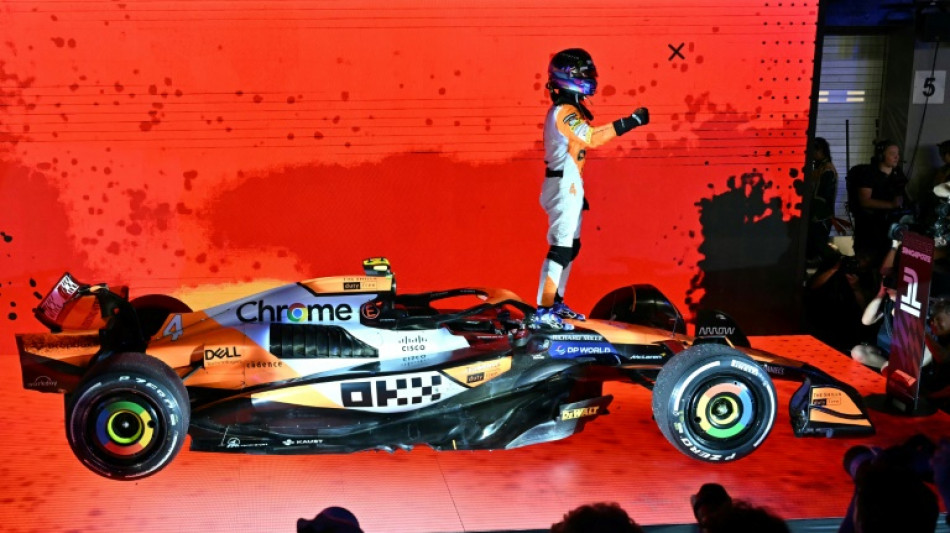 Norris (McLaren) gana el GP de Singapur y aprieta la lucha por el t&iacute;tulo