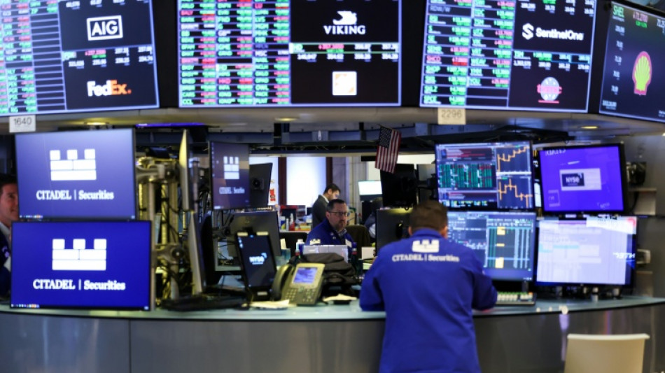 Wall Street sur la défensive face aux droits de douane sur l'automobile