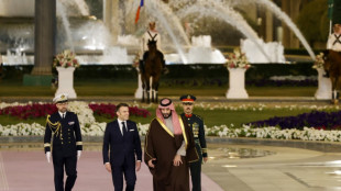 La France est un "partenaire fiable", martèle Macron depuis Ryad 