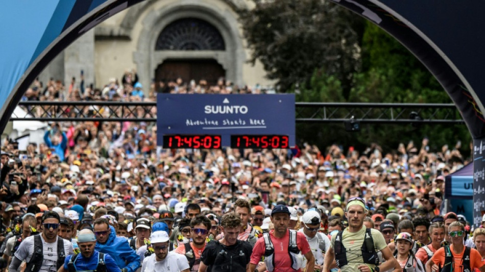 Trail: le 22e UTMB démarre sous la pluie à Chamonix