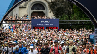 Trail: le 22e UTMB démarre sous la pluie à Chamonix