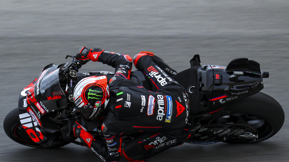 MotoGp: Bezzecchi vince in Portogallo, caduta per Bagnaia