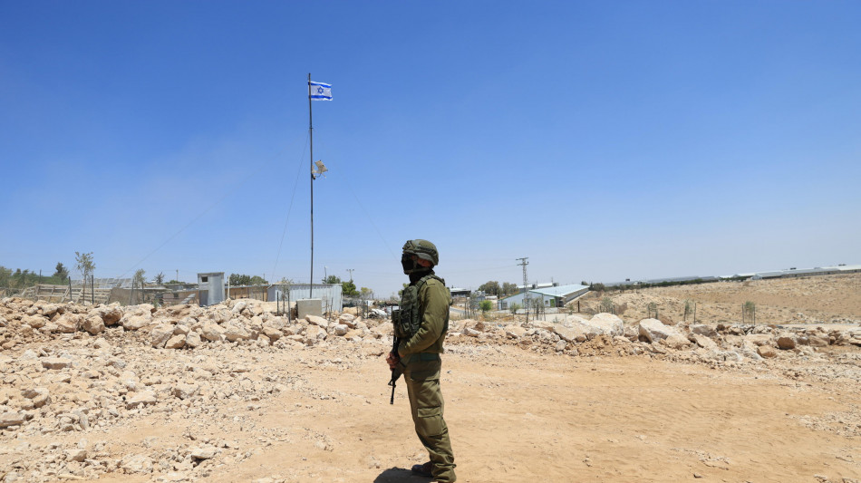 Media, arrestato il sindaco di Hebron, imposto coprifuoco