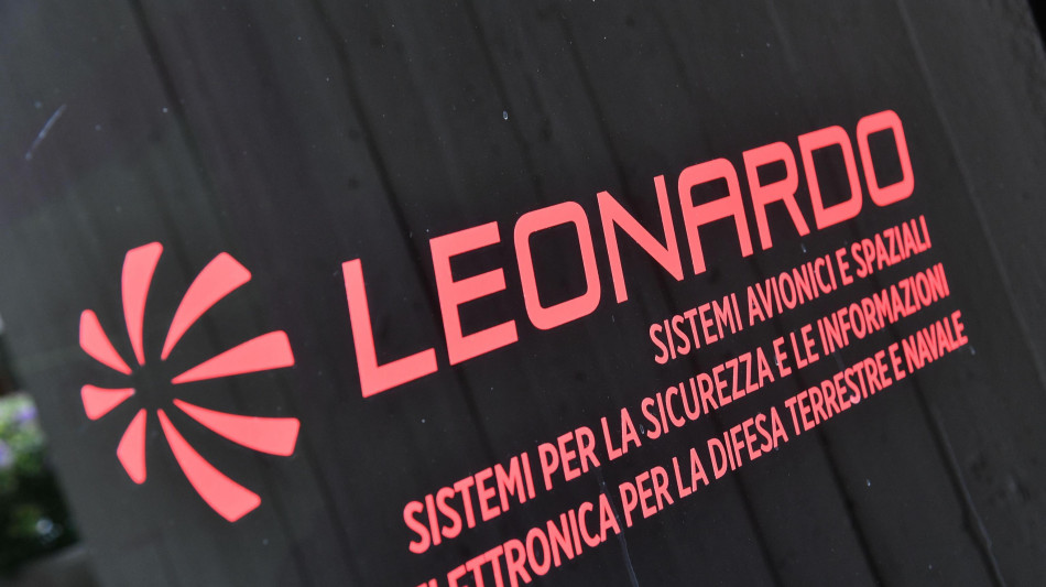 ++ Leonardo, assegnato contratto Gb da 1 miliardo sterline per 23 elicotteri ++