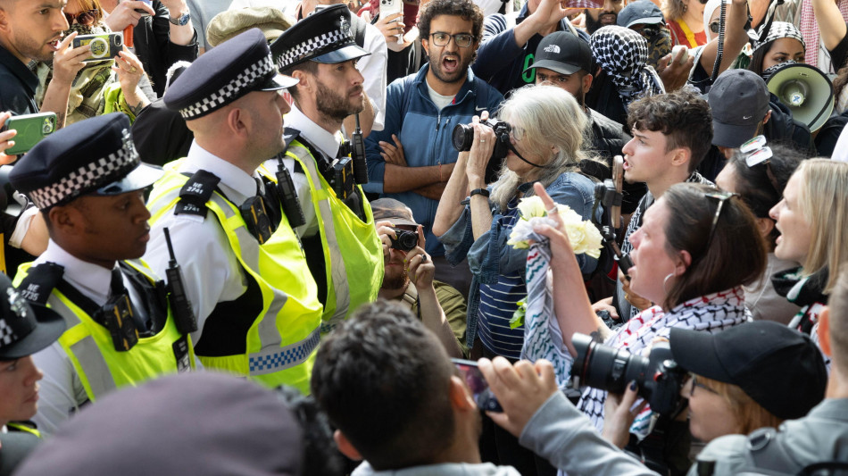 Polizia, 890 arresti a protesta Palestine Action a Londra