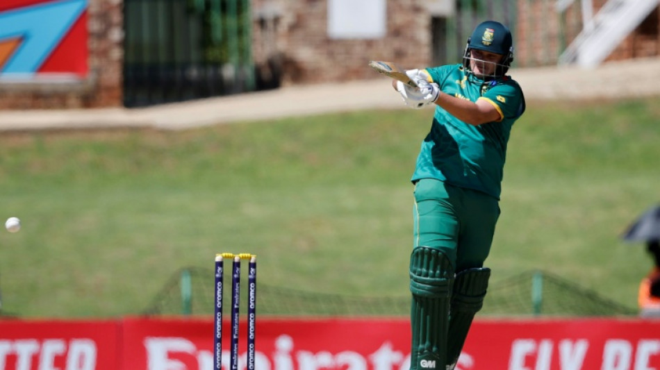 South Africa teen Pretorius hits century on Test debut against Zimbabwe