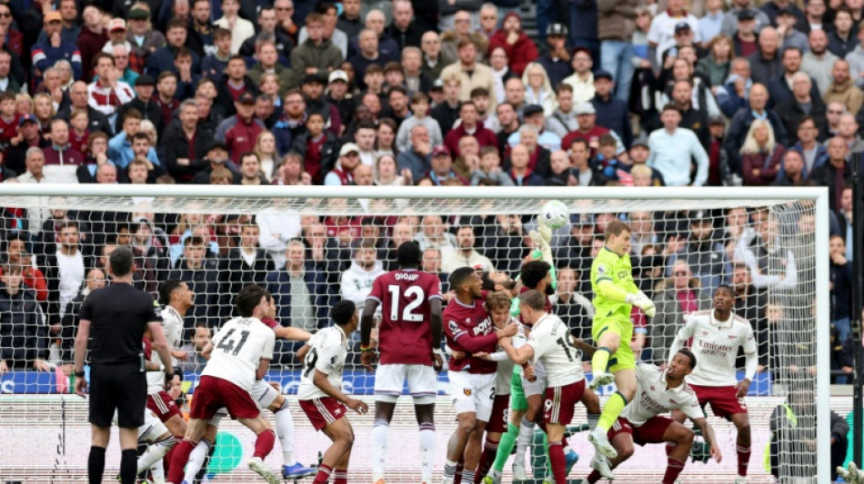 Every goalie 'illegally blocked' says West Ham's Hermansen after Arsenal agony