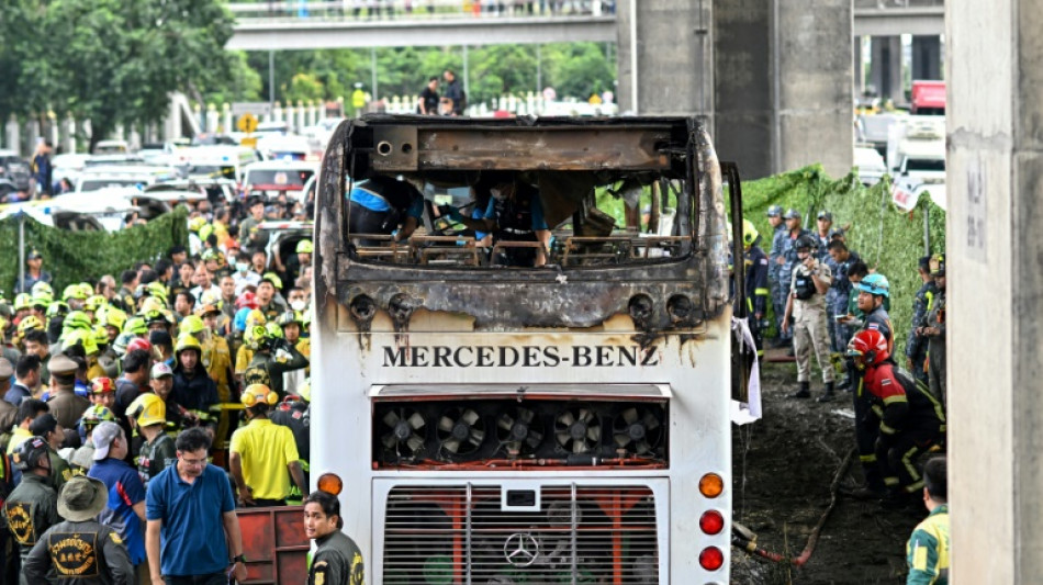 Thaïlande: au moins 23 morts dans l'incendie d'un car scolaire