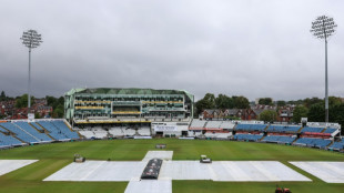 Rain delays start of second day's play in England-Pakistan opener