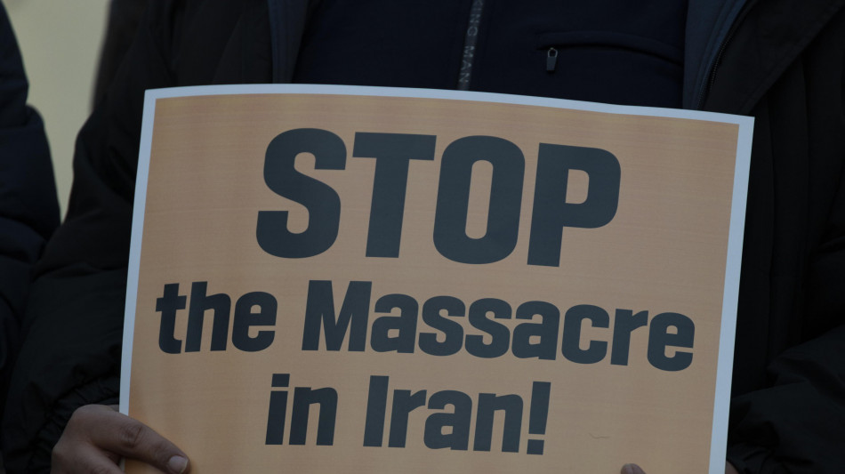 Continuano gli arresti e la repressione delle proteste in Iran