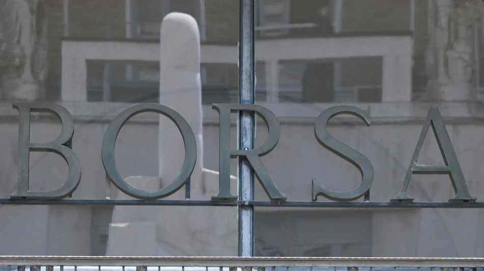 Borsa: Milano allunga il passo (+0,9%), sprint di Banco Bpm