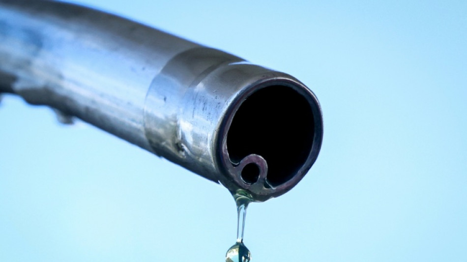 Nations drawing down oil stocks at record pace: IEA 