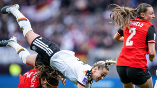 DFB-Frauen bangen um Gwinn: "Ein Schockmoment"