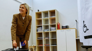 Iceland in suspense after close EU vote