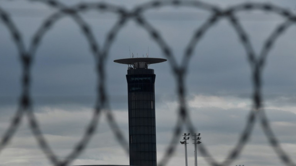 Des centaines de milliers de passagers affectés par une grève des aiguilleurs du ciel français