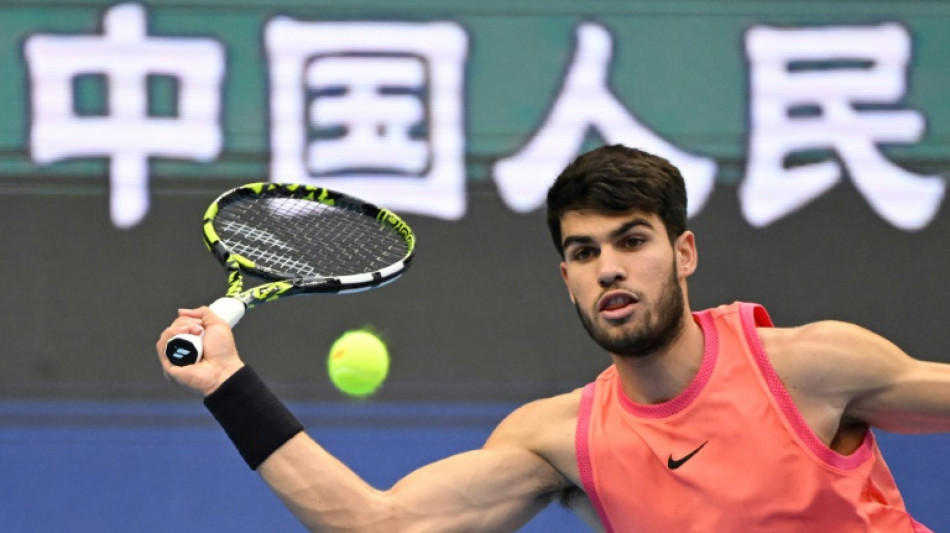 Alcaraz se deshace de Khachanov y ya est&aacute; en semifinales de Pek&iacute;n