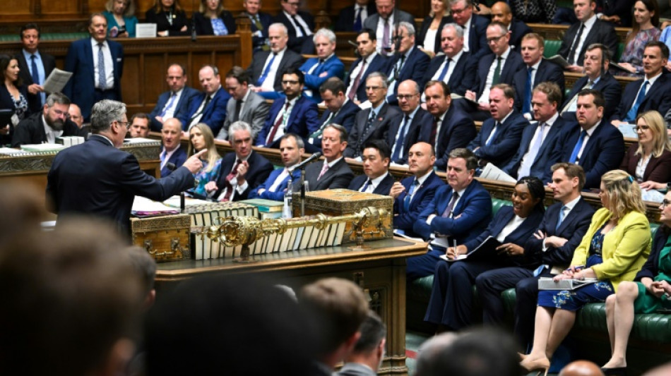 Las elecciones locales podrían confirmar ascenso de extrema derecha en Reino Unido