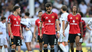 Man Utd still winless after Fulham draw, Everton win to open new stadium