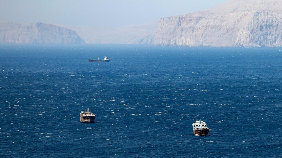 Imo, circa 20.000 marinai su 3.200 navi bloccate nel Golfo