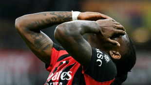 Milan tropeça em casa com Pisa e fica com liderança ameaçada