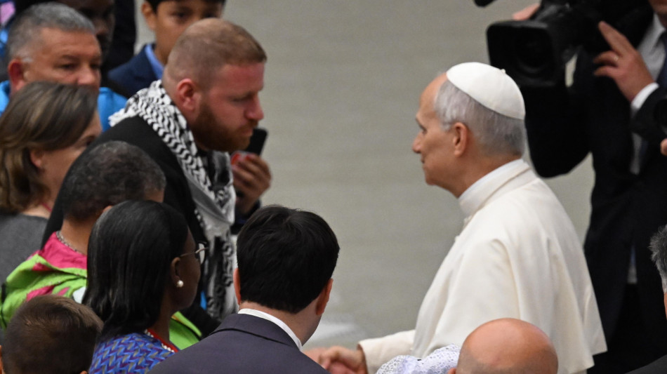 Il Papa a movimenti popolari, terra, casa e lavoro diritti sacri