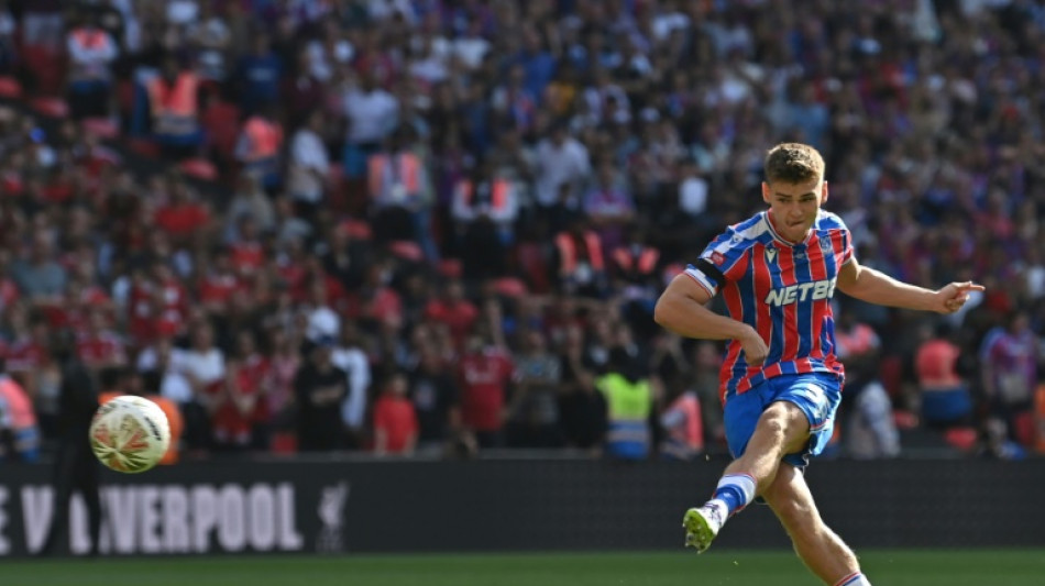 Crystal Palace vence Liverpool nos pênaltis e conquista Supercopa da Inglaterra