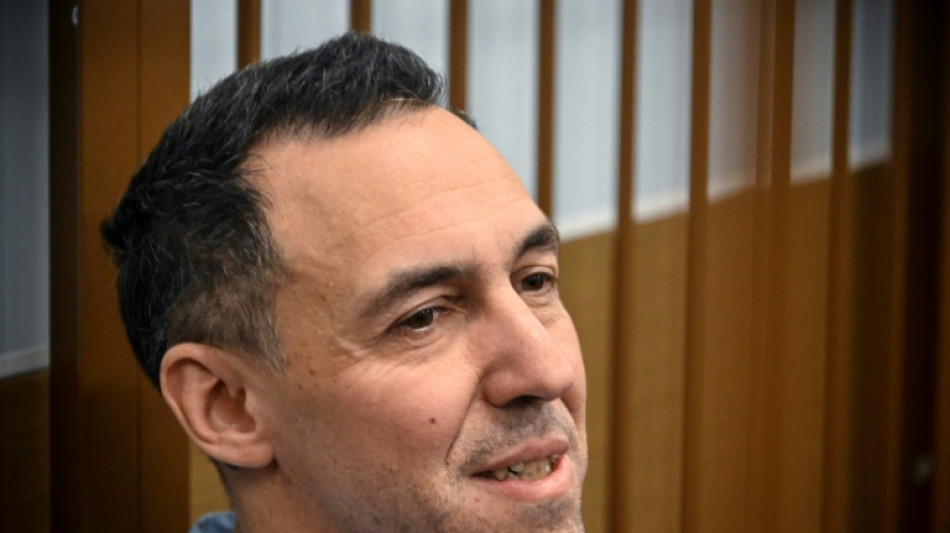 Retour en France du chercheur fran&ccedil;ais Vinatier &eacute;chang&eacute; contre un basketteur russe