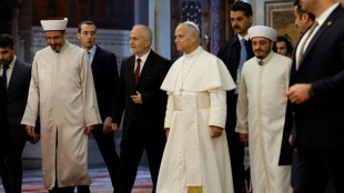 Papst Leo XIV. besucht Blaue Moschee in Istanbul