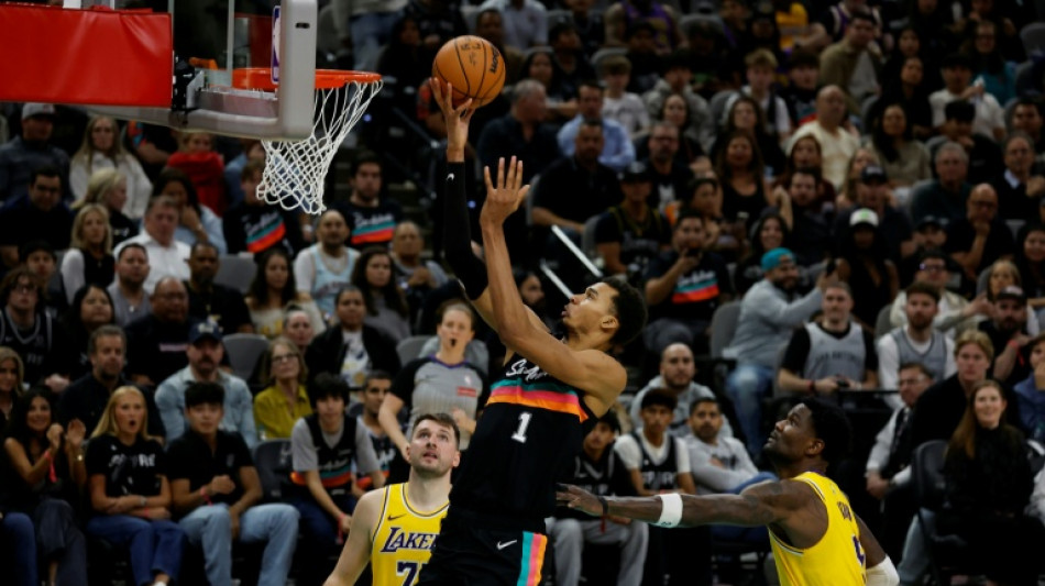 NBA: Wembanyama et les Spurs dominent les Lakers, Trae Young transf&eacute;r&eacute; &agrave; Washington