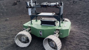 Agenzia spaziale italiana testa robot 'Rover Etna' sul vulcano