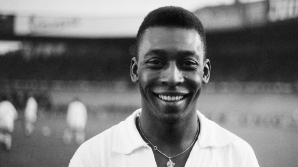 Cuatro acciones de genio de Pel&eacute; que lo convirtieron en mito