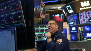 Droits de douane: Wall Street dégringole de près de 6% à la clôture