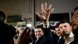 Roumanie: soulagement du camp pro-européen mais pas d'état de grâce