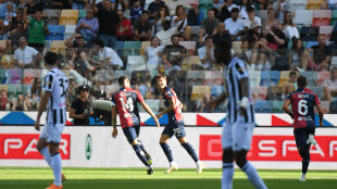 Serie A: il Cagliari passa a Udine grazie a Maldini, il Torino ferma il Bologna 1-1