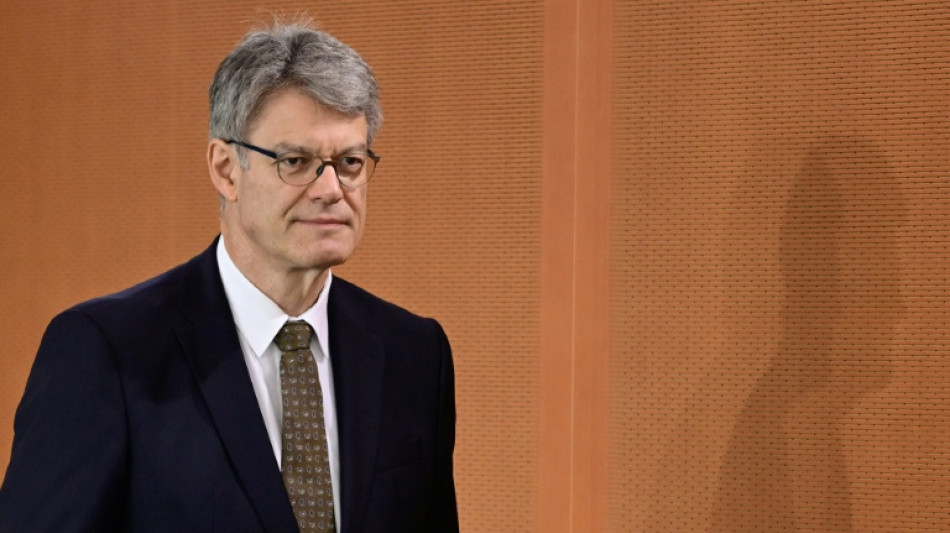 Tod von Zugbegleiter: Bundesverkehrsminister fordert mehr Schutz f&uuml;r Bahnpersonal