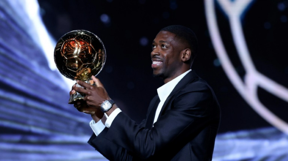 Ligue 1: le sacre de Dembélé estompe le premier accroc du PSG