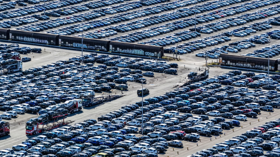 Ue, 'sulle auto manteniamo la rotta, ma con pragmatismo'