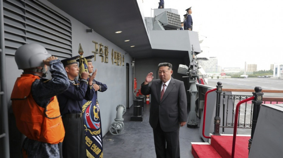 Corée du Nord: Kim Jong Un inspecte un nouveau destroyer de 5.000 tonnes