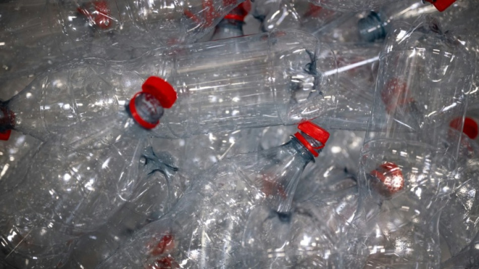 Fronde contre le projet gouvernemental de consigne des bouteilles en plastique