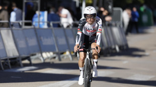 Almeida salta il Giro d'Italia per una sindrome virale