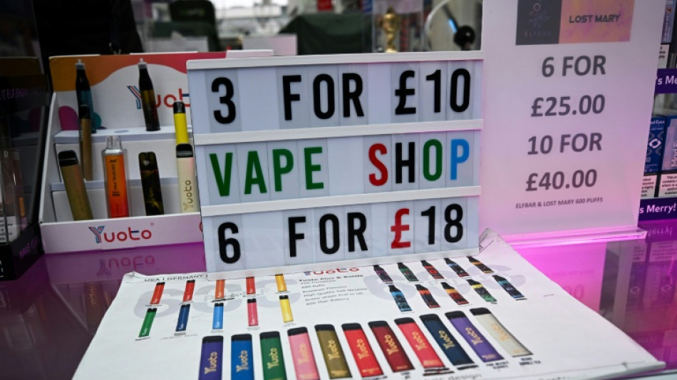 Royaume-Uni: les cigarettes électroniques jetables interdites à la vente