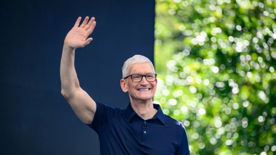 Apple CEO Tim Cook gives nod to founder Steve Jobs in final memo