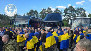 La Russie et l'Ukraine commencent leur échange record de prisonniers, salué par Trump