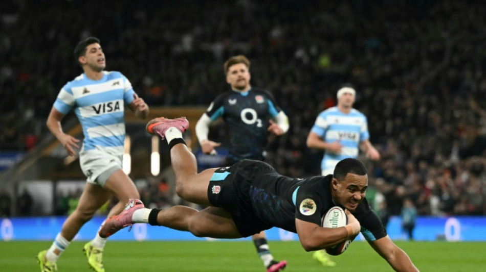 Rugby: les Anglais invaincus &agrave; l'issue des tests d'automne en battant l'Argentine 27-23