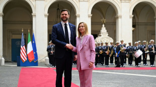 JD Vance reçu par sa "chère amie" Meloni avant Pâques au Vatican