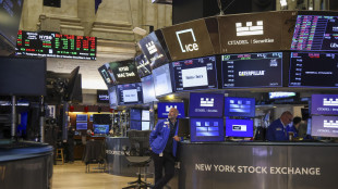 Wall Street apre debole, Dj +0,38%, Nasdaq -0,03%