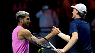 Finals: Sinner-Alcaraz in campo, primo allenamento a Torino