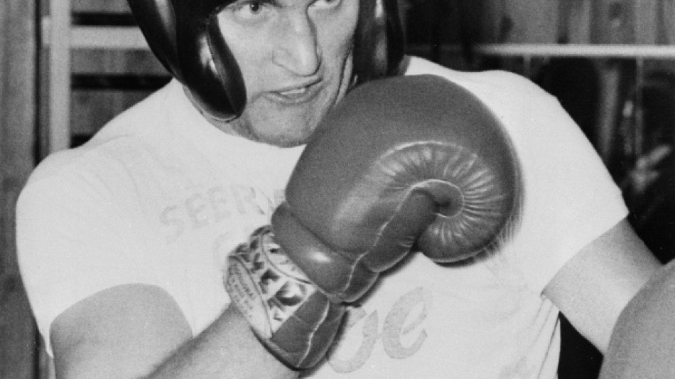 Ex-boxeador Joe Bugner, que lutou com Ali pelo título mundial, morre aos 75 anos