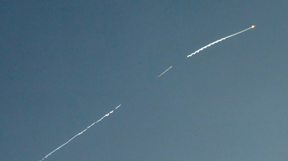 Explos&otilde;es s&atilde;o registradas em v&aacute;rias capitais do Golfo ap&oacute;s ataque de EUA e Israel contra o Ir&atilde;