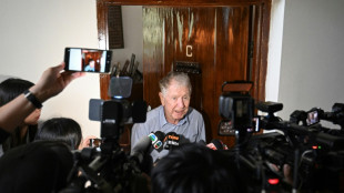 Liberan a unos exlegisladores opositores de Hong Kong presos por subversión